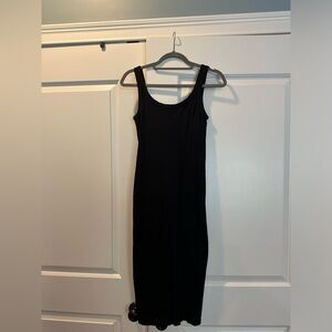 Boutique ribbed black midi dress